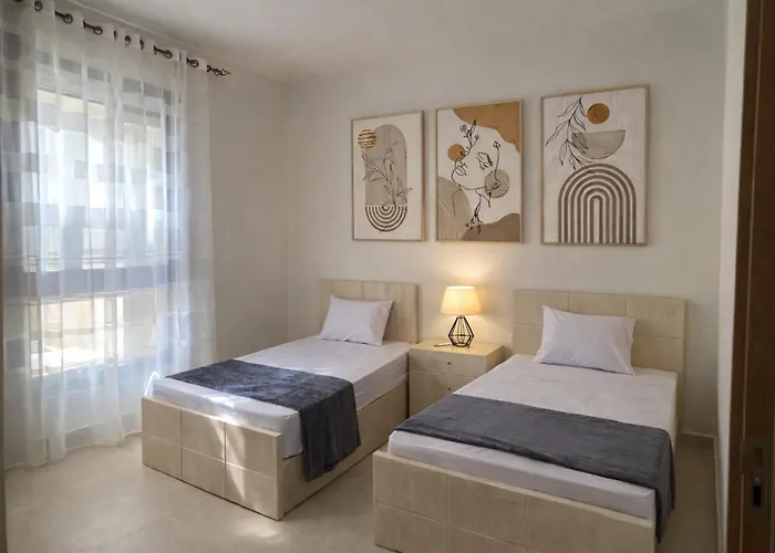 Stylish Makadi Heights 2br Lagoon-front Apartment Hurghada