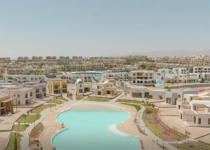 Stylish Makadi Heights 2br Lagoon-front *